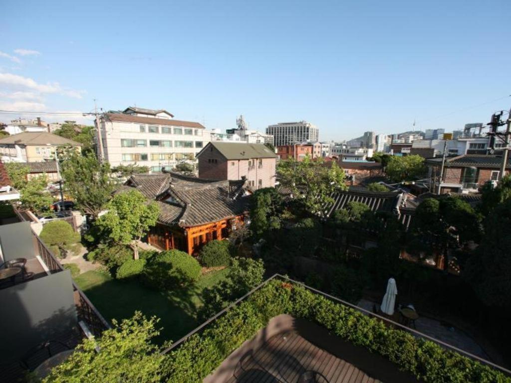 Bonum 1957 Hanok And Boutique Seoul Bagian luar foto