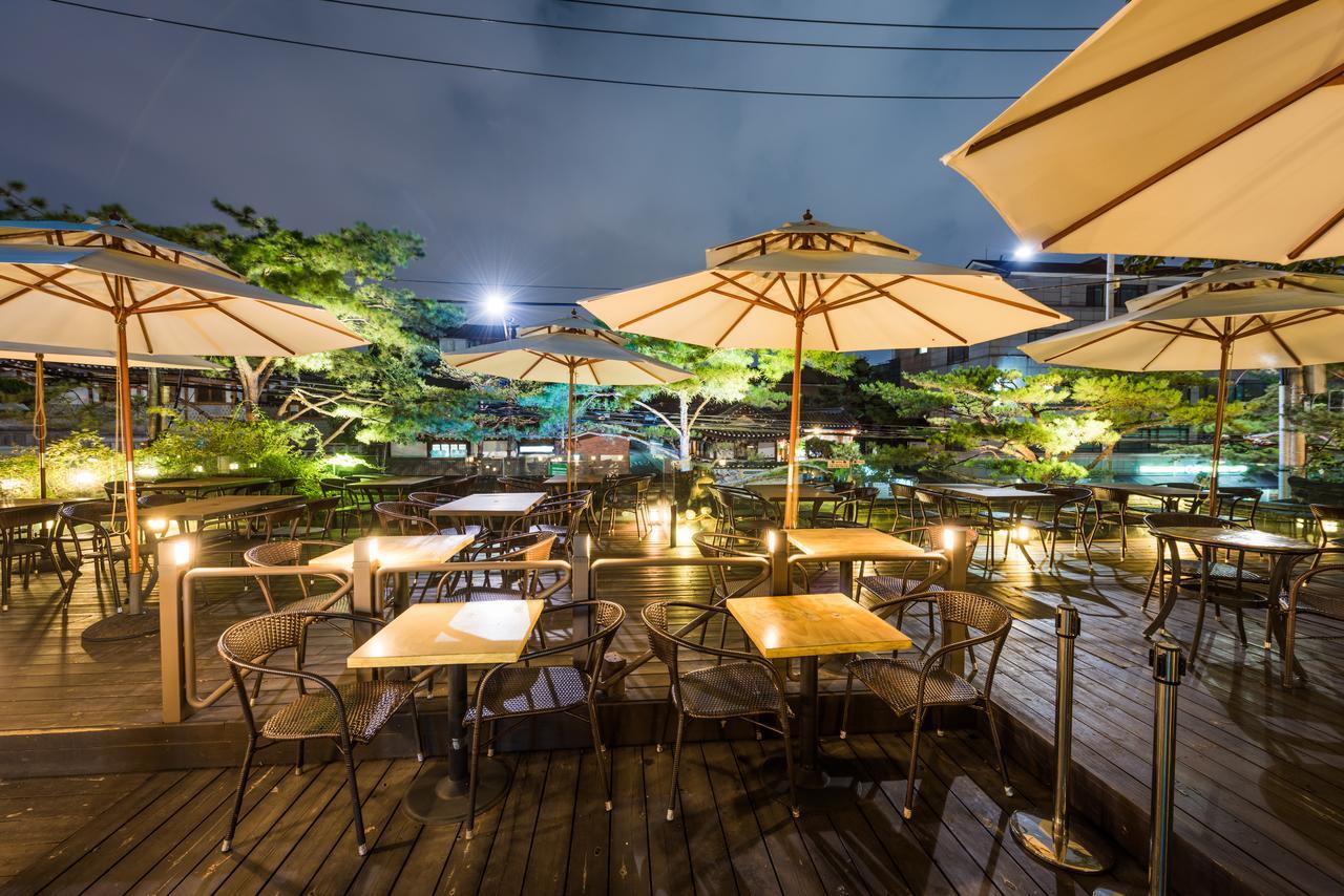 Bonum 1957 Hanok And Boutique Seoul Bagian luar foto